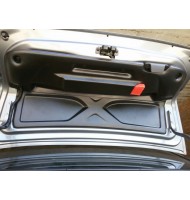 Обшивка крышки багажника со знаком аварийной остановки для Лада Веста